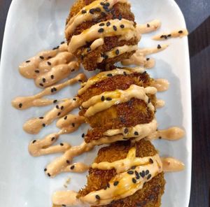 Brocheta de Siu Mai Frito con Veganesa Picante at Vegsu in Panama City