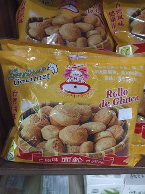 Gluten roll $5.00 at Vegsu in Panama City