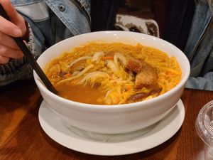 Thai Tum Yum Noodle Soup at Sunflower Vegetarian Restaurant in Vienna