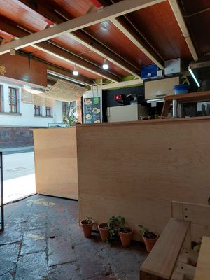 Lovely little Vegan Burger & Burrito place, offering items with Soya or Tofu at LunchV - Delivery Only in Mexico City