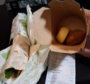 Only one nugget in the box... at Veganland in Frankfurt