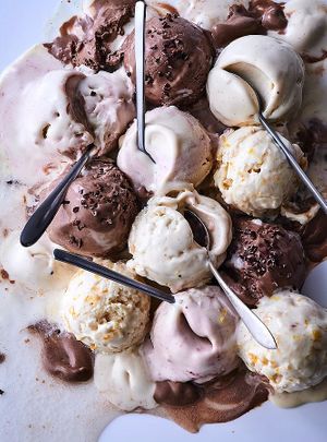 Homemade vegan ice cream 
自家製ヴィーガンアイスクリーム at 8ablish in Toyama