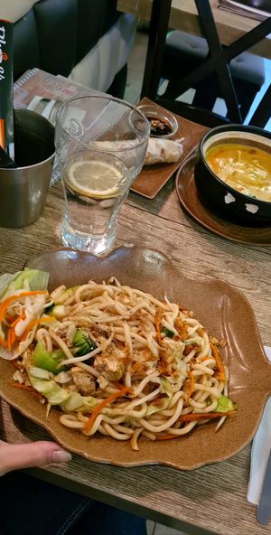Udon Nudel und Curry at Pho84 in Vienna