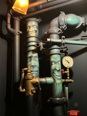 Funky art  at McMenamins in Kalama