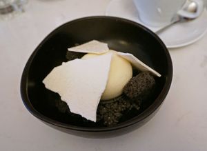 Black sesame/yuzu dessert at brEAThe Restaurant | Sushi végétal à Paris in Paris