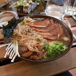 Ramen at brEAThe Restaurant | Sushi végétal à Paris in Paris