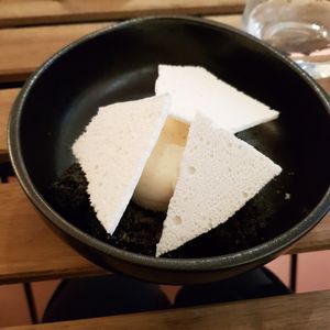 Yuzu and sesame mousse at brEAThe Restaurant | Sushi végétal à Paris in Paris