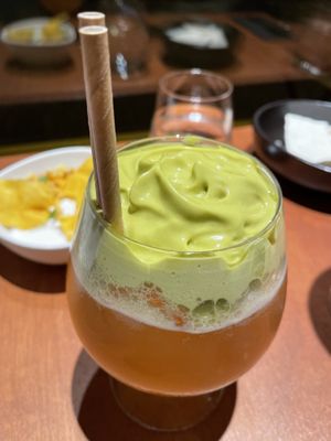 Matcha apple cocktail  at brEAThe Restaurant | Sushi végétal à Paris in Paris