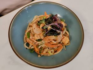 Daily dish at brEAThe Restaurant | Sushi végétal à Paris in Paris