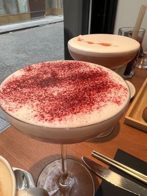   at brEAThe Restaurant | Sushi végétal à Paris in Paris