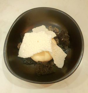 Sésame noir, yuzu at brEAThe Restaurant | Sushi végétal à Paris in Paris