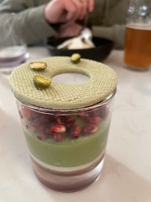   at brEAThe Restaurant | Sushi végétal à Paris in Paris