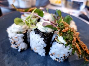 Uramaki at brEAThe Restaurant | Sushi végétal à Paris in Paris