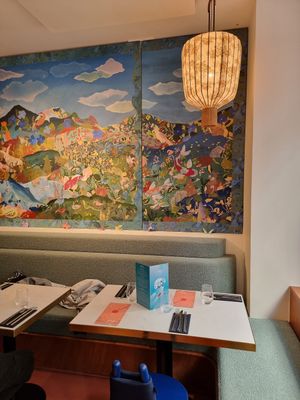 Interior at brEAThe Restaurant | Sushi végétal à Paris in Paris