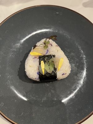 Onigiri  at brEAThe Restaurant | Sushi végétal à Paris in Paris