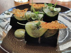 Really good at brEAThe Restaurant | Sushi végétal à Paris in Paris