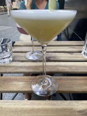 Kumquat cocktail  at brEAThe Restaurant | Sushi végétal à Paris in Paris