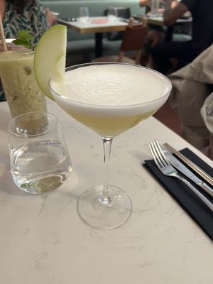 Qumcat   at brEAThe Restaurant | Sushi végétal à Paris in Paris