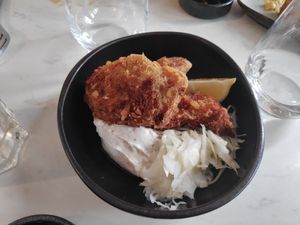 Seitan Kaarage - tempura de seitan at brEAThe Restaurant | Sushi végétal à Paris in Paris