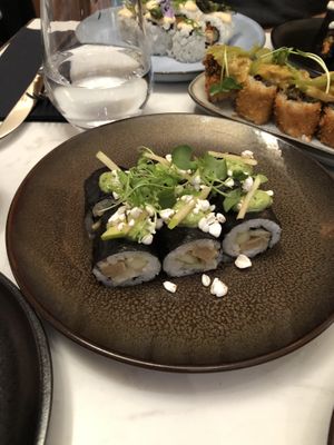   at brEAThe Restaurant | Sushi végétal à Paris in Paris