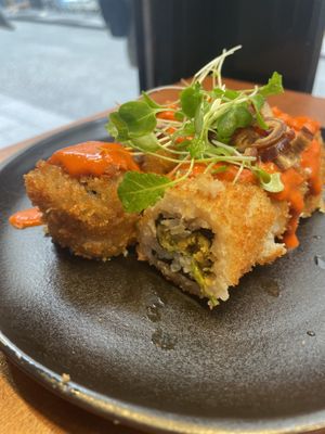 Oriental crispy  at brEAThe Restaurant | Sushi végétal à Paris in Paris