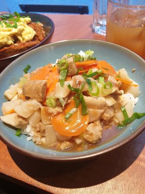 Japanese curry at brEAThe Restaurant | Sushi végétal à Paris in Paris