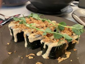 Sushi char siu  at brEAThe Restaurant | Sushi végétal à Paris in Paris