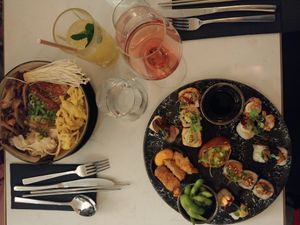  at brEAThe Restaurant | Sushi végétal à Paris in Paris