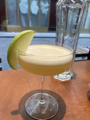   at brEAThe Restaurant | Sushi végétal à Paris in Paris