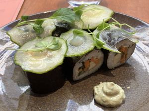   at brEAThe Restaurant | Sushi végétal à Paris in Paris