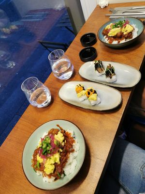 Sushis et Katsudon at brEAThe Restaurant | Sushi végétal à Paris in Paris