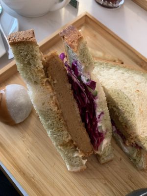   at brEAThe Restaurant | Sushi végétal à Paris in Paris