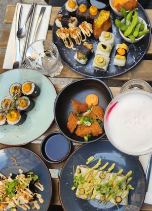 Tasting menu plus more! at brEAThe Restaurant | Sushi végétal à Paris in Paris