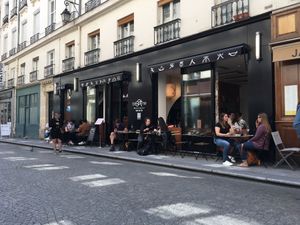   at brEAThe Restaurant | Sushi végétal à Paris in Paris