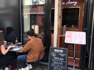   at brEAThe Restaurant | Sushi végétal à Paris in Paris