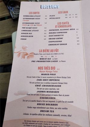  at brEAThe Restaurant | Sushi végétal à Paris in Paris