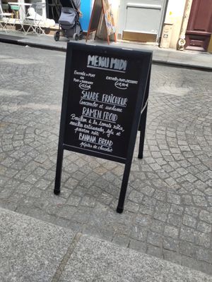  at brEAThe Restaurant | Sushi végétal à Paris in Paris