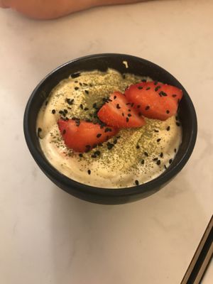 Fraisier   at brEAThe Restaurant | Sushi végétal à Paris in Paris