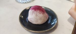  at brEAThe Restaurant | Sushi végétal à Paris in Paris