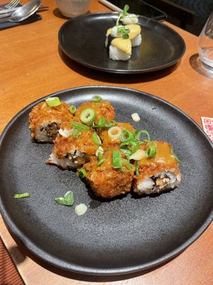   at brEAThe Restaurant | Sushi végétal à Paris in Paris