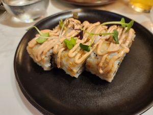  at brEAThe Restaurant | Sushi végétal à Paris in Paris