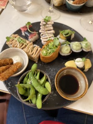   at brEAThe Restaurant | Sushi végétal à Paris in Paris