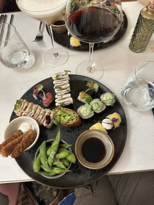   at brEAThe Restaurant | Sushi végétal à Paris in Paris