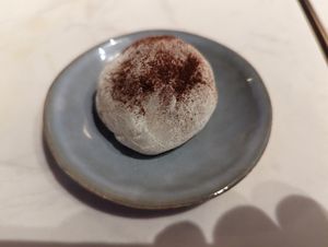  at brEAThe Restaurant | Sushi végétal à Paris in Paris