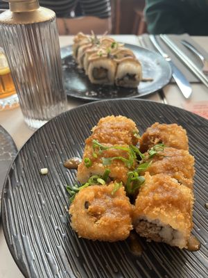   at brEAThe Restaurant | Sushi végétal à Paris in Paris