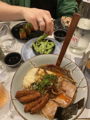   at brEAThe Restaurant | Sushi végétal à Paris in Paris