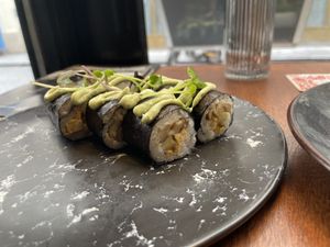   at brEAThe Restaurant | Sushi végétal à Paris in Paris