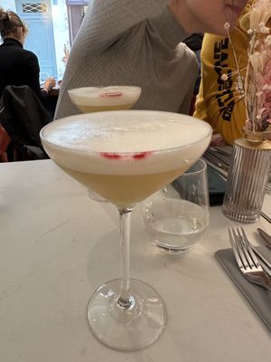   at brEAThe Restaurant | Sushi végétal à Paris in Paris