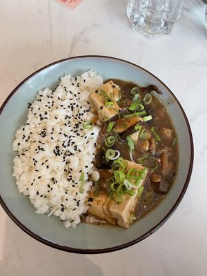 Lunch menu main  at brEAThe Restaurant | Sushi végétal à Paris in Paris