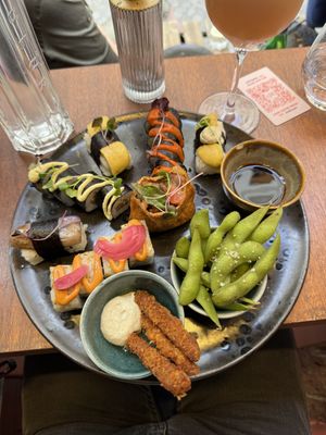   at brEAThe Restaurant | Sushi végétal à Paris in Paris